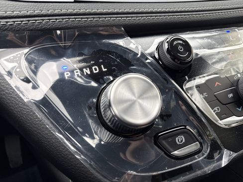 New 2026 Chrysler Pacifica Limited image 24