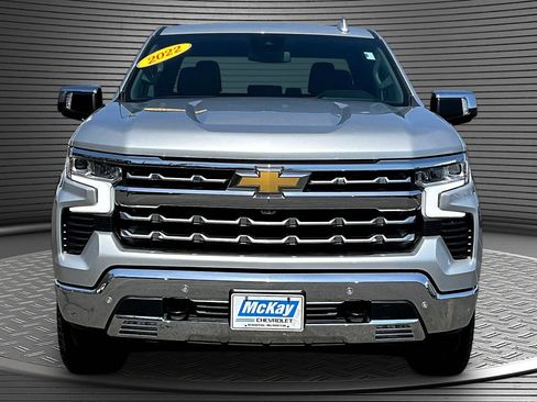 Used 2022 Chevrolet Silverado 1500 LTZ w/ Z71 Off-Road Package AWD/4WD image 2