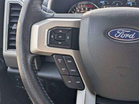 Used 2019 Ford F150 Lariat w/ Trailer Tow Package image 21