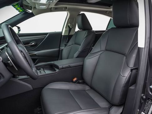 Certified 2025 Lexus ES 350 w/ Premium Package FWD image 11