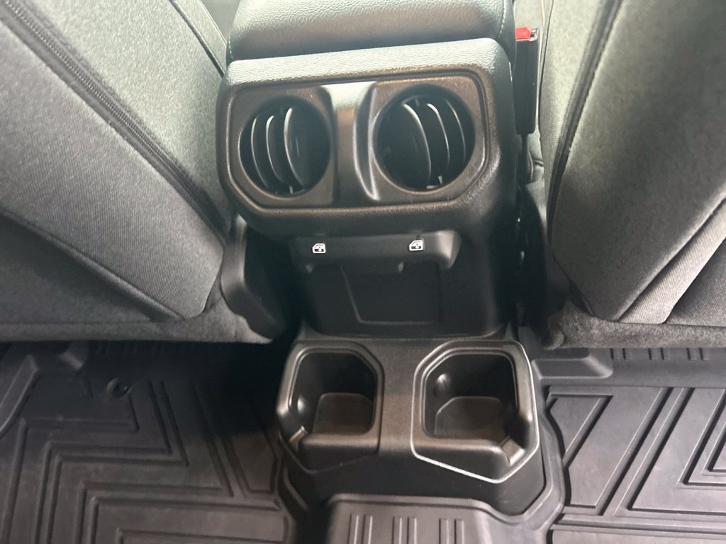 Used 2025 Jeep Gladiator Sport AWD/4WD image 28