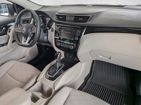 Used 2020 Nissan Rogue Sport SV image 20