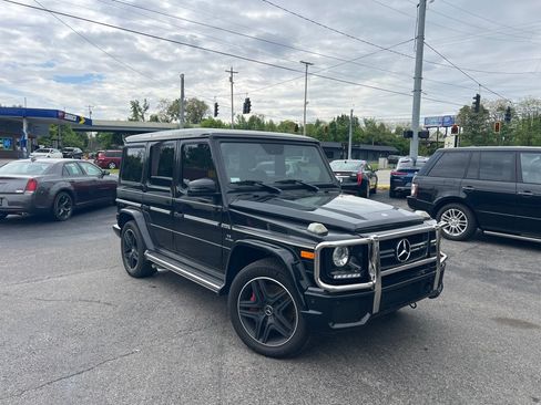 Used 2017 Mercedes-Benz G 63 AMG 4MATIC image 3