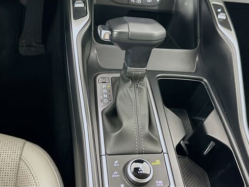 Used 2025 Kia Sorento EX image 25