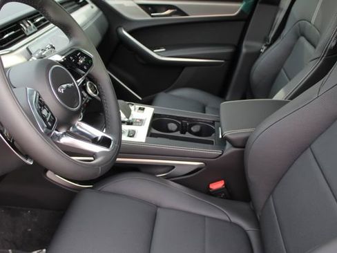 New 2026 Jaguar F-PACE R-Dynamic S image 19