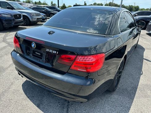Used 2011 BMW 328i Convertible image 40