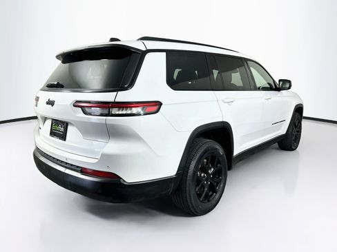 Used 2024 Jeep Grand Cherokee L Laredo AWD/4WD image 9