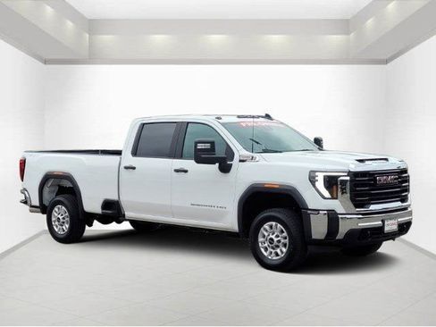 Used 2024 GMC Sierra 2500 Pro AWD/4WD image 1
