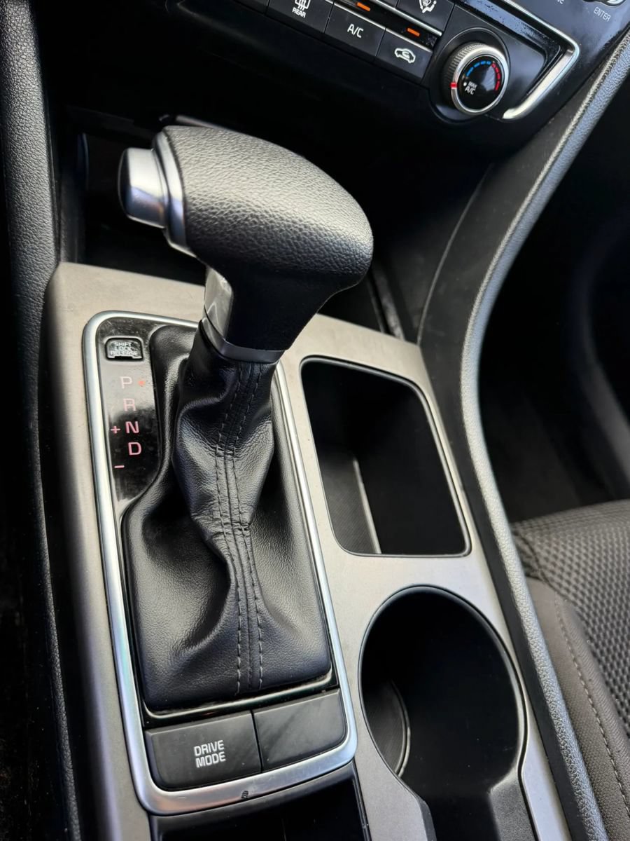 Used 2020 Kia Optima LX FWD image 18