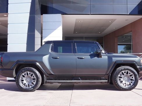 New 2025 GMC Hummer EV 3X image 2