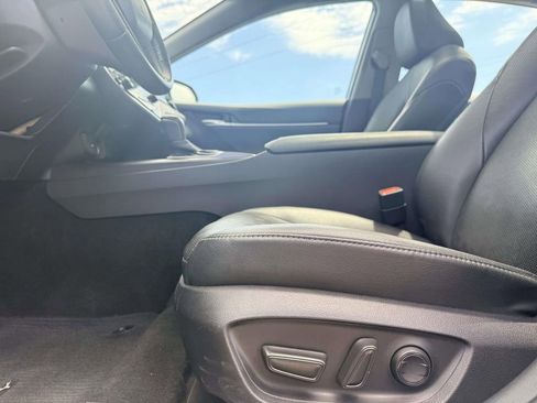 Used 2023 Toyota Camry XSE w/ Navigation Package image 23