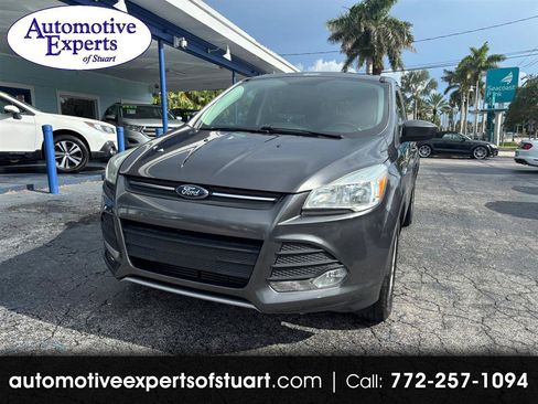 Used 2015 Ford Escape SE FWD image 1