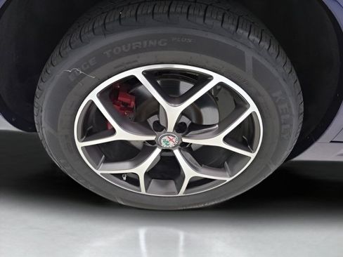 Used 2021 Alfa Romeo Stelvio Ti AWD/4WD image 9