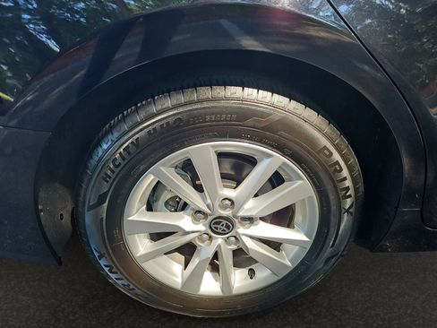 Used 2025 Toyota Camry LE FWD image 43
