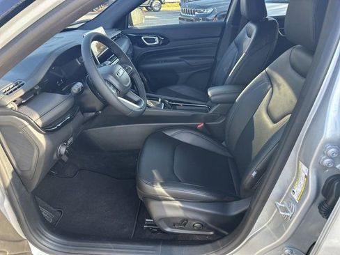 New 2026 Jeep Compass Limited w/ Sun, Sound & Navigation Group image 9