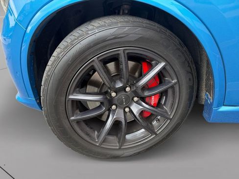 Used 2018 Dodge Durango SRT w/ SRT Interior Appearance Group AWD/4WD image 9