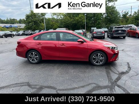 Used 2024 Kia Forte LXS FWD image 4
