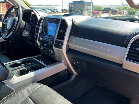 Used 2020 Ford F250 Lariat w/ Lariat Value Package AWD/4WD image 23