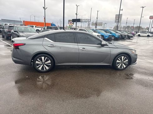 Used 2021 Nissan Altima 2.5 SL image 9