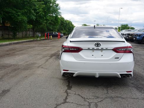 Used 2024 Toyota Camry XSE w/ Navigation Package FWD image 5
