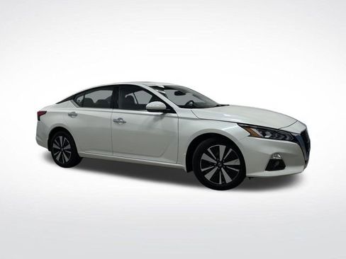 Used 2020 Nissan Altima 2.5 SV image 35