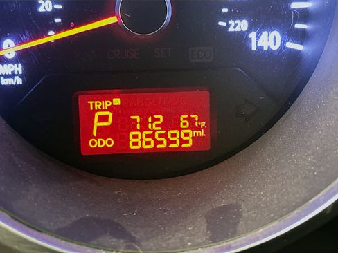 Used 2013 Kia Soul + FWD image 19