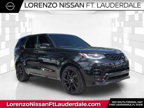 Used 2024 Land Rover Discovery Dynamic SE AWD/4WD image 1