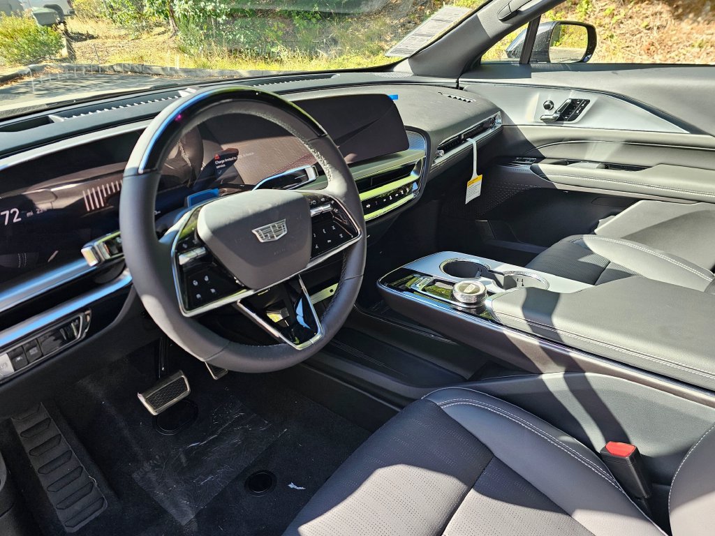 New 2027 Cadillac Lyriq Sport AWD/4WD image 16