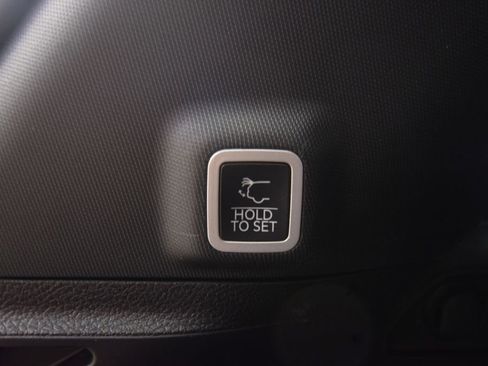 Used 2024 Jeep Grand Cherokee Altitude AWD/4WD image 34