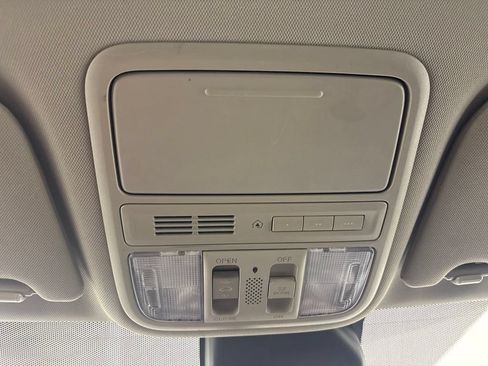 Used 2017 Honda Odyssey EX-L image 27