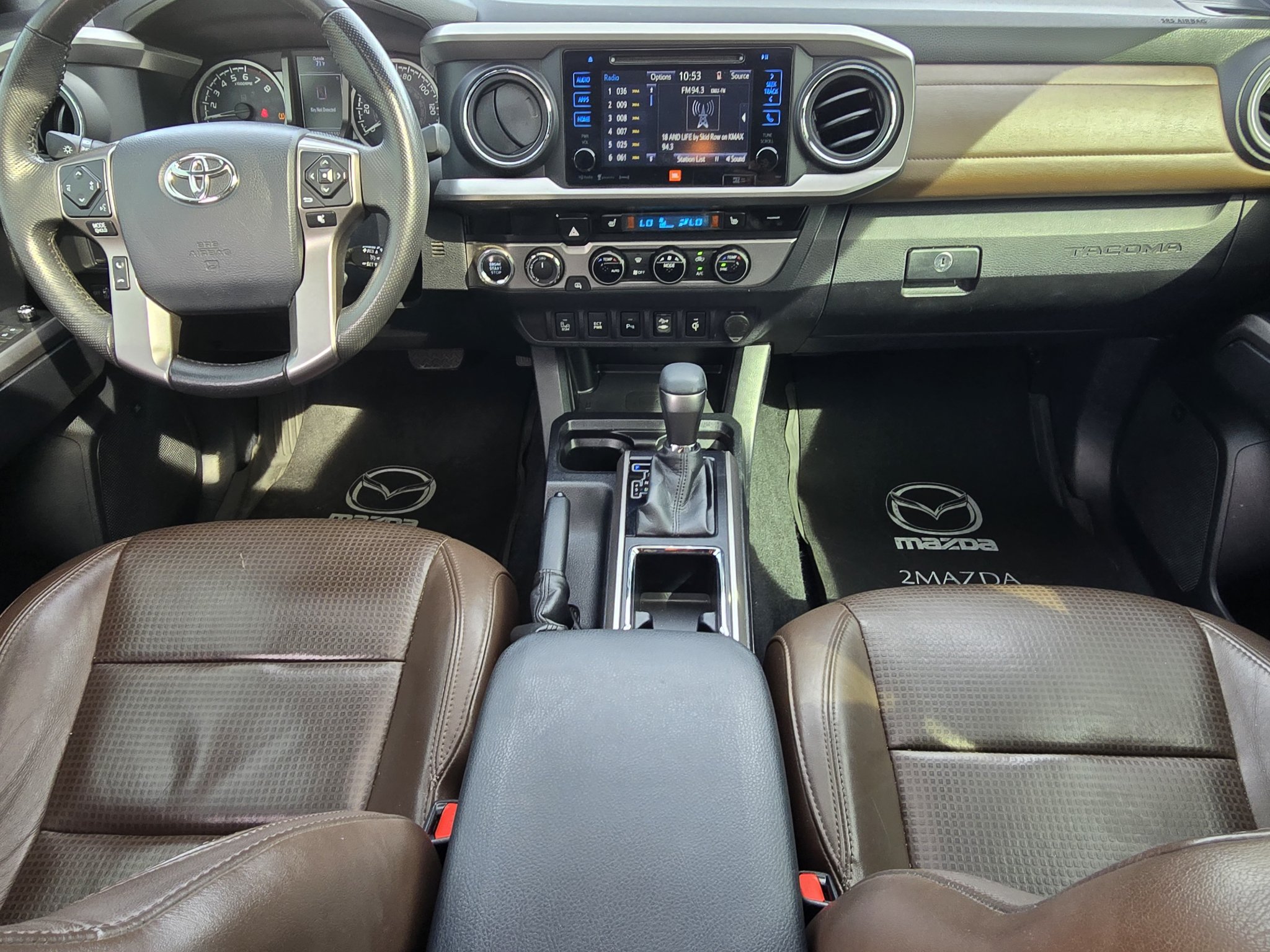 Used 2017 Toyota Tacoma Limited w/ Tow Package AWD/4WD image 27