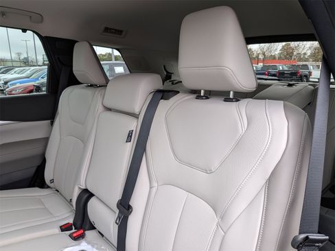New 2026 INFINITI QX60 Luxe w/ Cargo Package image 29