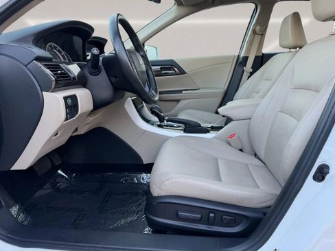 Used 2017 Honda Accord EX-L image 8