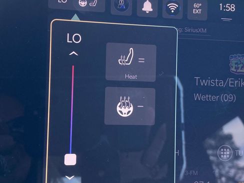 Certified 2025 Jeep Compass Limited image 40