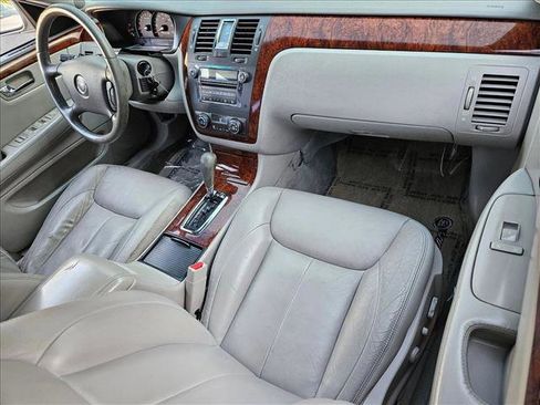 Used 2007 Cadillac DTS FWD image 18