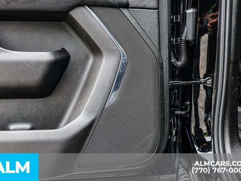 Used 2025 Chevrolet Suburban Z71 AWD/4WD image 53