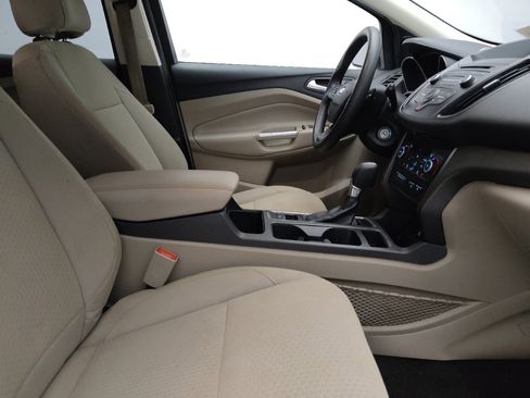 Used 2017 Ford Escape SE w/ SE Cold Weather Package FWD image 21