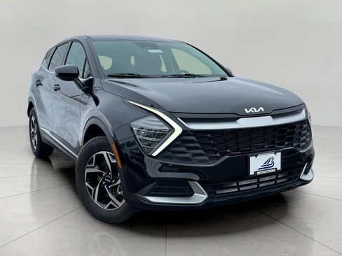 Used 2025 Kia Sportage LX image 1