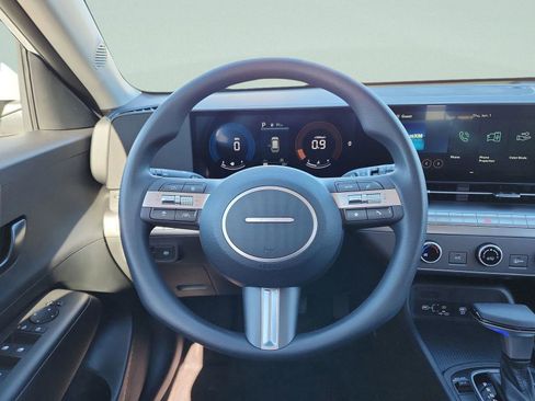 New 2026 Hyundai Kona SE image 11