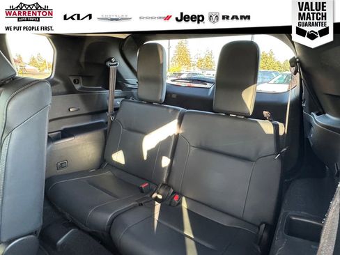 Used 2024 Mitsubishi Outlander SE image 33