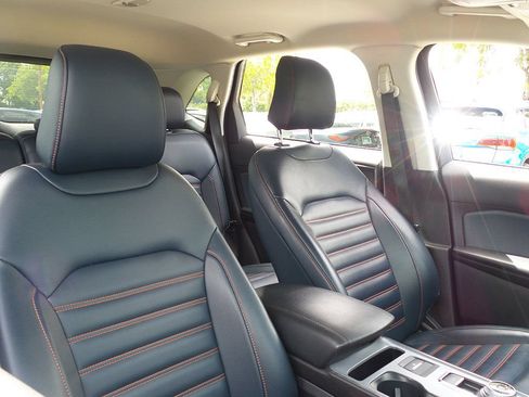 Used 2022 Ford Edge SEL w/ Sport Appearance Package AWD/4WD image 29