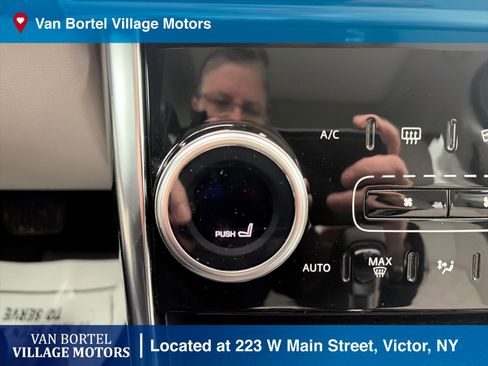 Used 2020 Jaguar XE S image 26