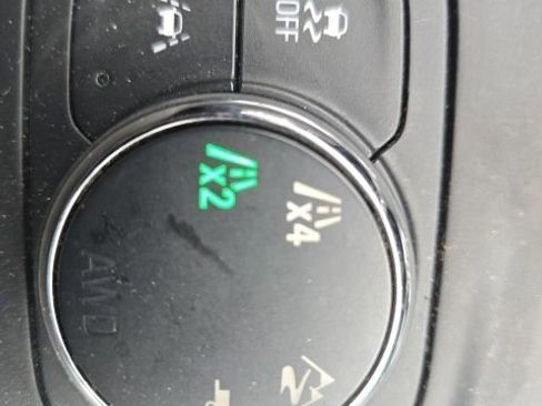 Used 2019 Chevrolet Traverse Premier image 35