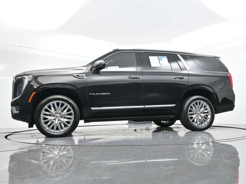 Used 2025 GMC Yukon Elevation image 53