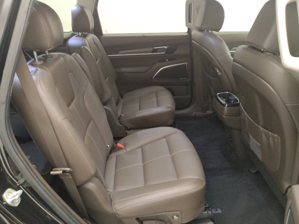 Used 2022 Kia Telluride SX w/ Towing Package FWD image 19