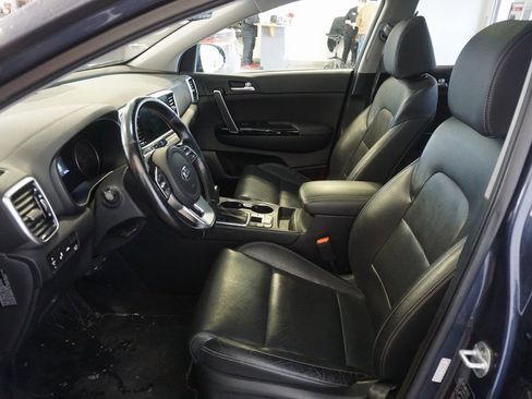 Used 2020 Kia Sportage EX w/ Option Group 15 image 19