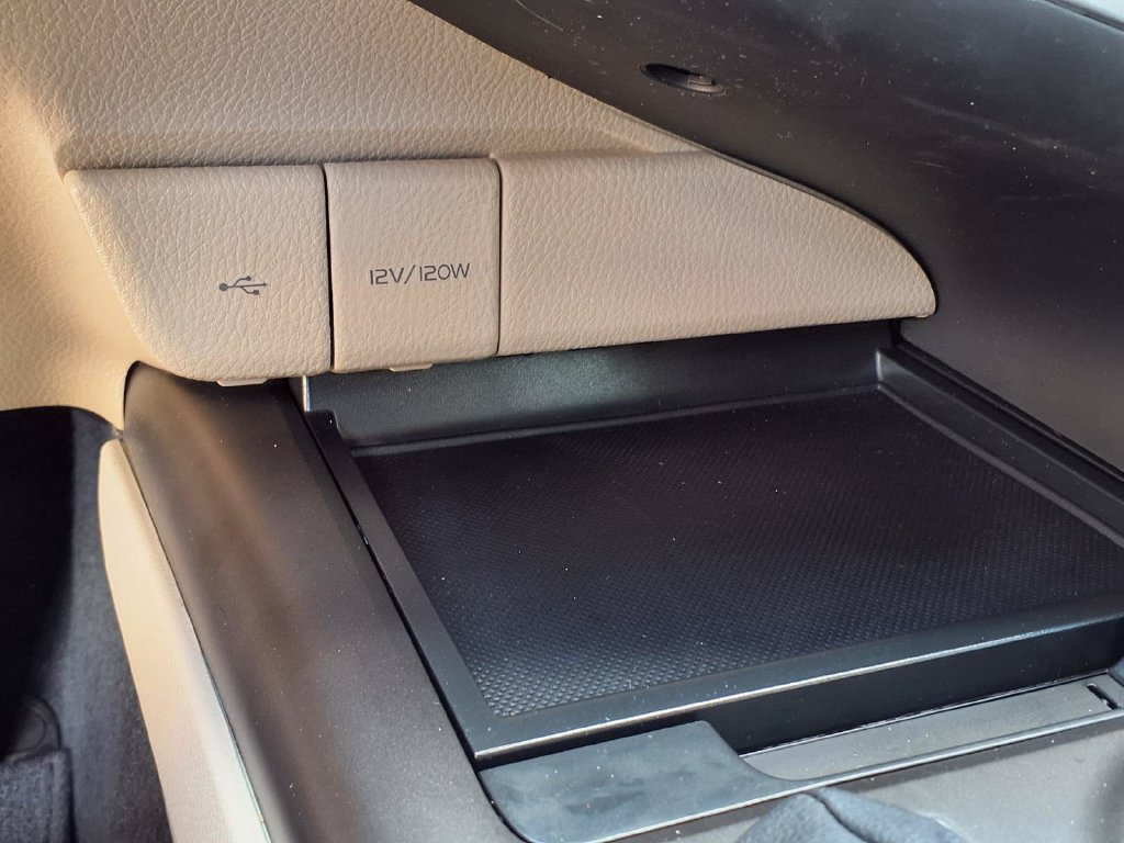 Used 2024 Toyota Camry LE FWD image 27