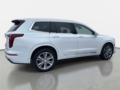 Certified 2024 Cadillac XT6 Premium Luxury w/ LPO, Floor Liner Package image 8