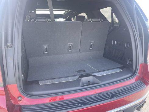 Used 2023 Chevrolet Tahoe Premier w/ Advanced Technology Package AWD/4WD image 6