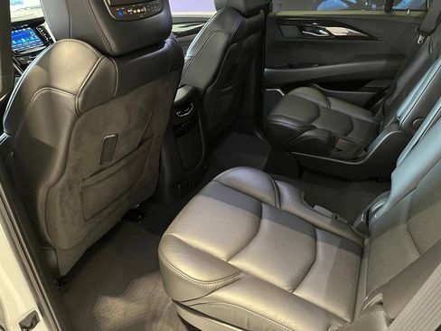 Used 2019 Cadillac Escalade Platinum AWD/4WD image 24